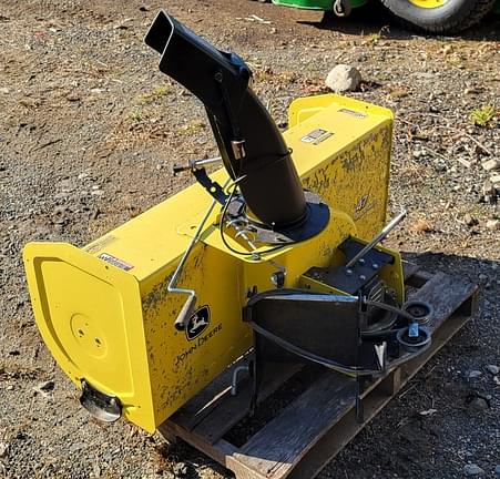 Image of John Deere 47" Snow Blower equipment image 1