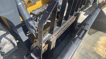 Main image John Deere Pallet Forks