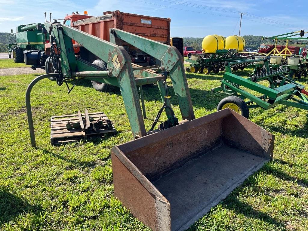 Main image John Deere 48