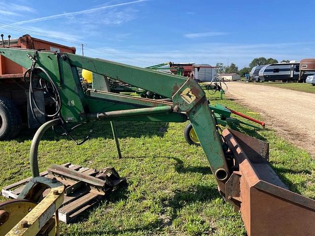 Image of John Deere 48 equipment image 1