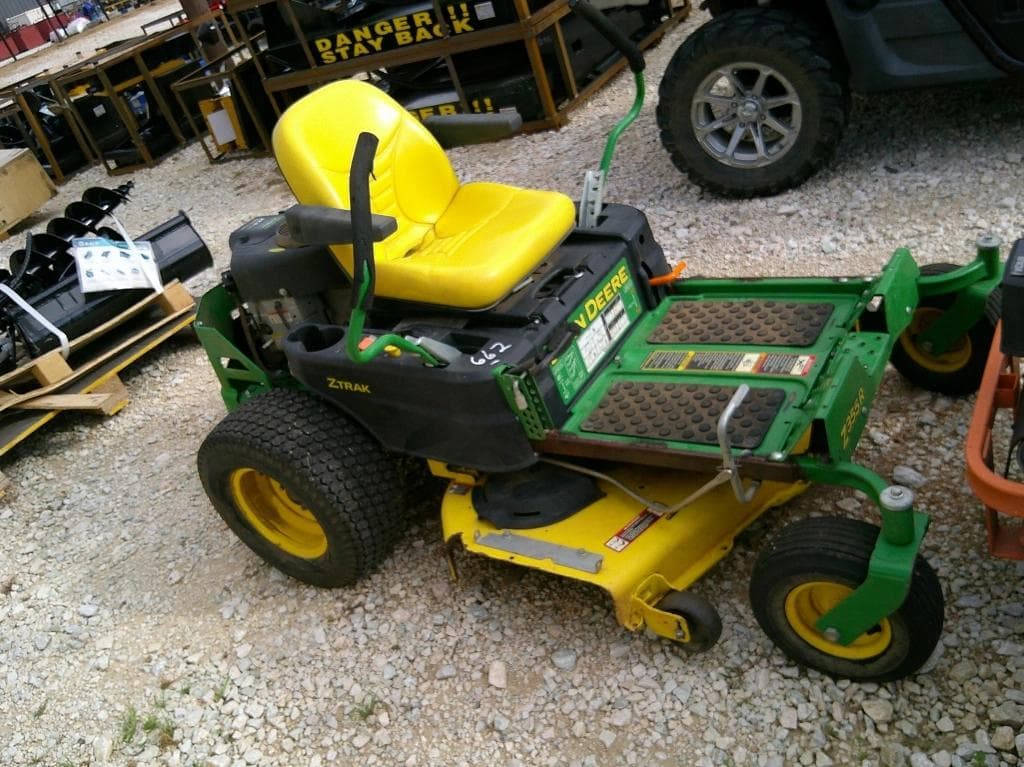 Image of John Deere Z355R Image 0