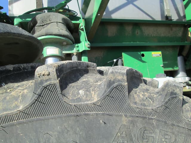 Image of John Deere 4830 equipment image 4