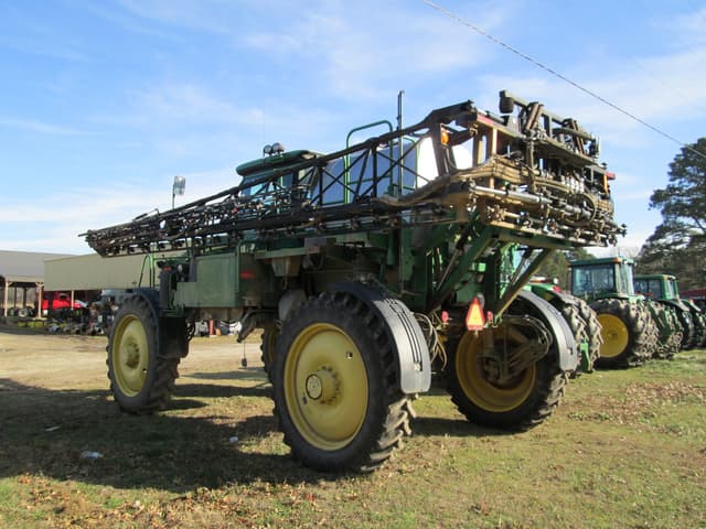 Image of John Deere 4830 equipment image 2