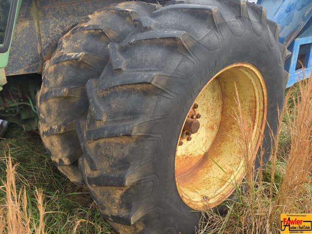 Image of John Deere 4840 equipment image 4