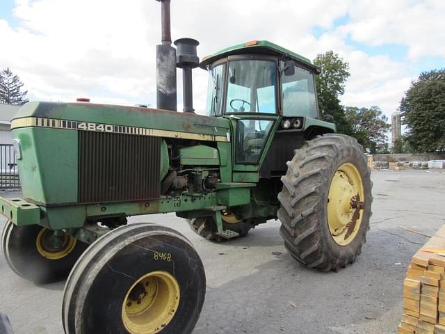 Image of John Deere 4840 equipment image 1