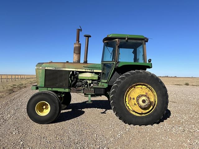 Image of John Deere 4840 equipment image 4