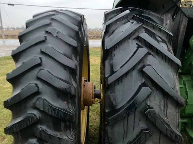 Image of John Deere 4840 equipment image 4