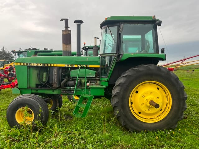 Image of John Deere 4840 equipment image 1