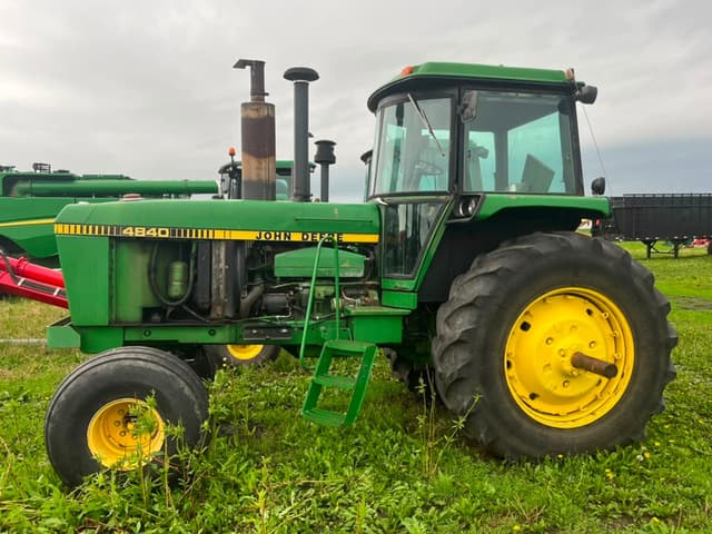Image of John Deere 4840 equipment image 2