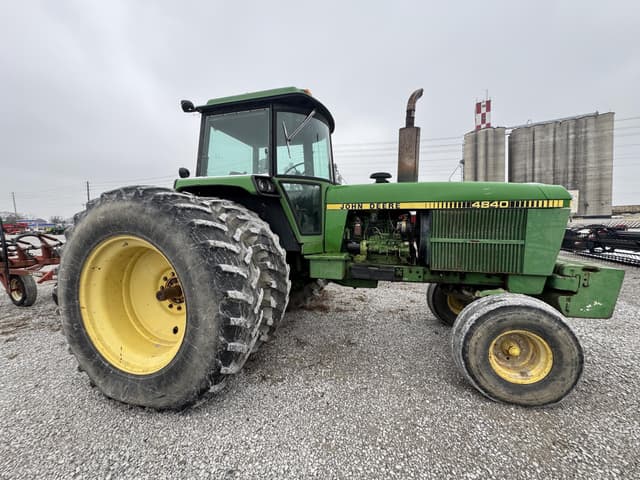 Image of John Deere 4840 equipment image 4