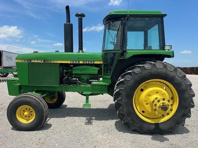 Image of John Deere 4840 equipment image 1