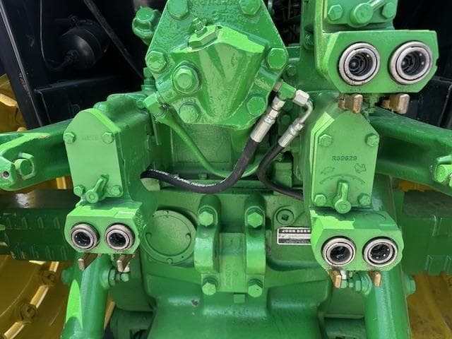 Image of John Deere 4840 equipment image 3