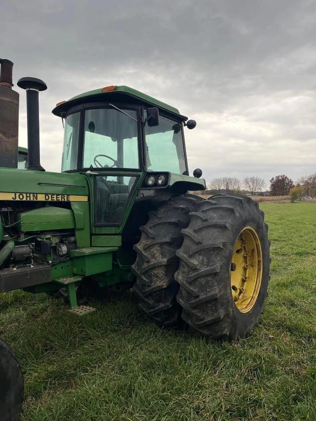 Image of John Deere 4840 equipment image 2