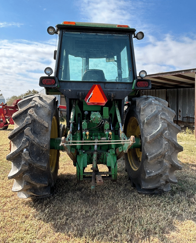 Image of John Deere 4840 equipment image 1