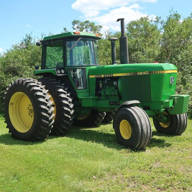 Image of John Deere 4840 equipment image 1