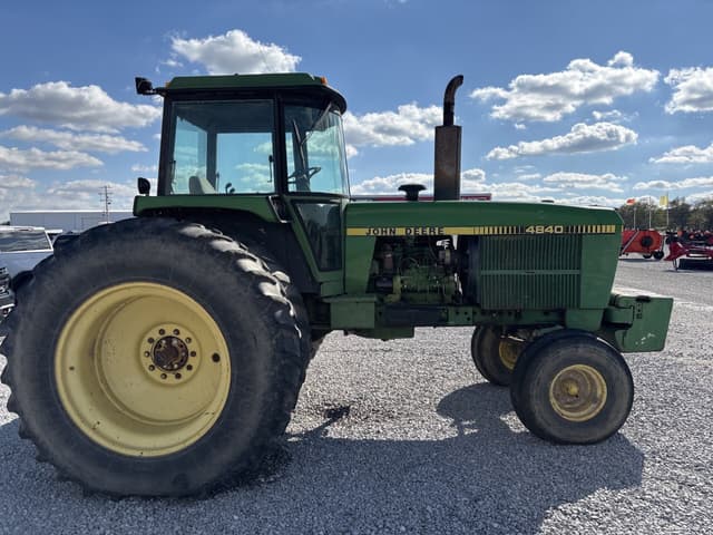 Image of John Deere 4840 equipment image 1