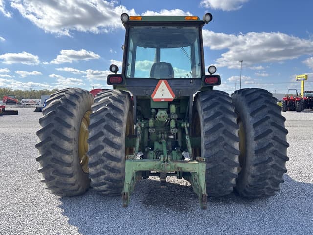 Image of John Deere 4840 equipment image 3