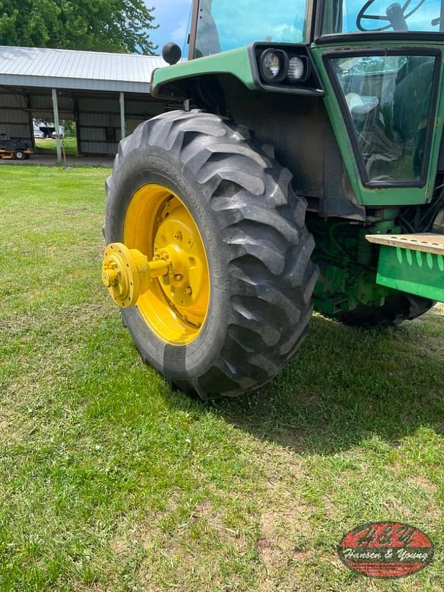 Image of John Deere 4840 equipment image 2