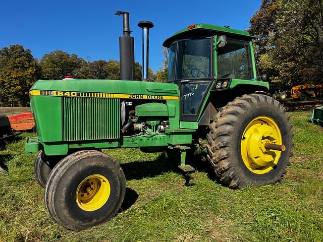 Image of John Deere 4840 equipment image 1