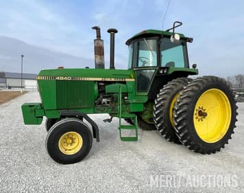 Main image John Deere 4840