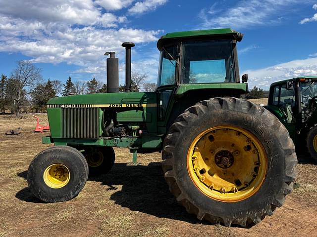 Image of John Deere 4840 equipment image 3