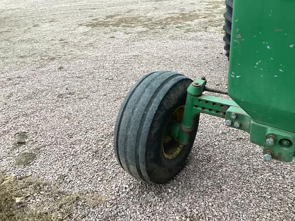 Thumbnail image John Deere 4850 8