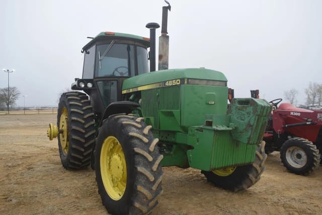 Image of John Deere 4850 equipment image 4