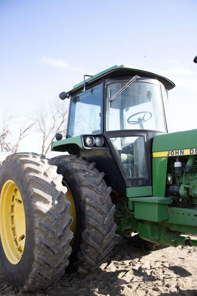 Image of John Deere 4850 equipment image 4
