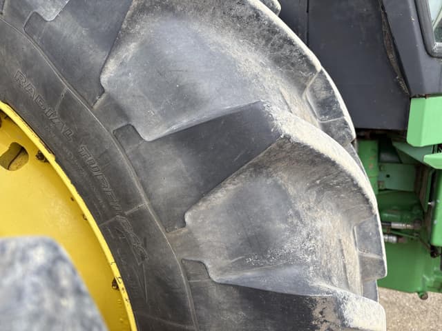 Image of John Deere 4850 equipment image 2