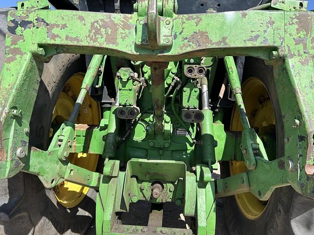 Image of John Deere 4850 equipment image 3