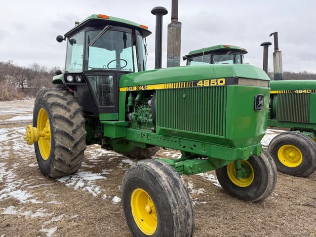 Image of John Deere 4850 equipment image 2