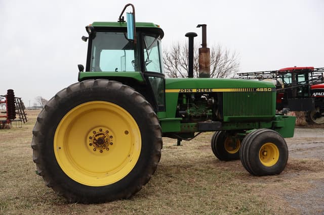 Image of John Deere 4850 equipment image 3