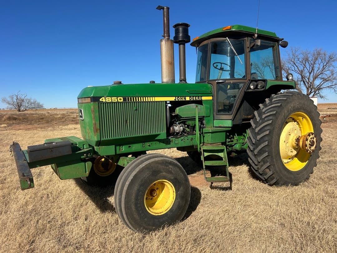 Image of John Deere 4850 Primary image