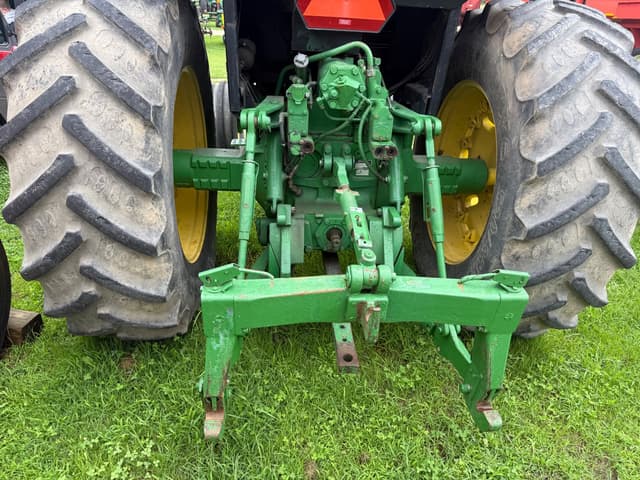 Image of John Deere 4850 equipment image 4