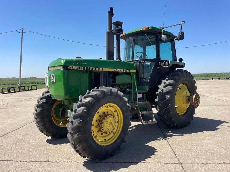 Image of John Deere 4850 Primary image