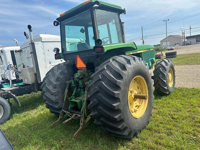 Image of John Deere 4850 equipment image 2