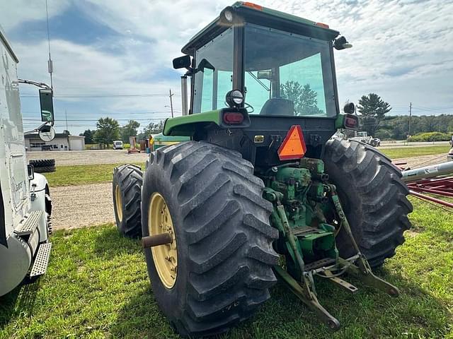 Image of John Deere 4850 equipment image 4