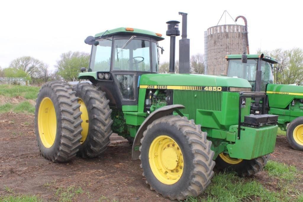 1988 John Deere 4850 Equipment Image0