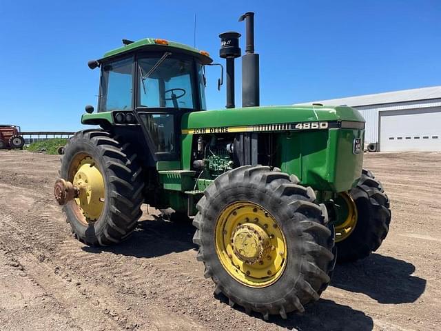 Image of John Deere 4850 equipment image 2