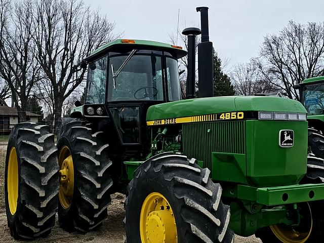 Image of John Deere 4850 equipment image 2