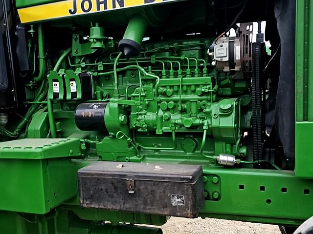 Image of John Deere 4850 equipment image 3