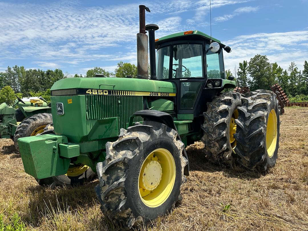 Image of John Deere 4850 Primary image