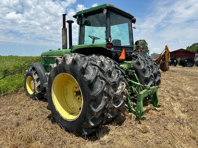 Image of John Deere 4850 equipment image 3
