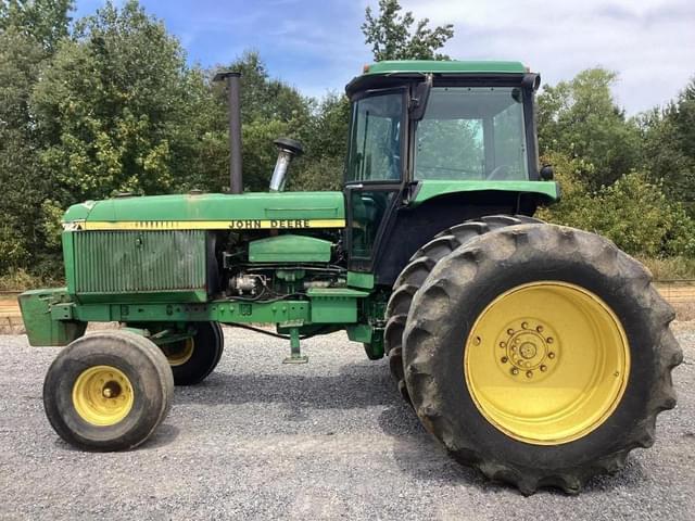 Image of John Deere 4850 equipment image 3