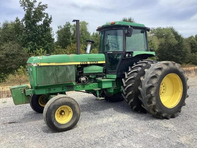 Image of John Deere 4850 equipment image 2