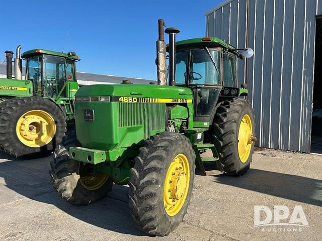 Image of John Deere 4850 equipment image 2