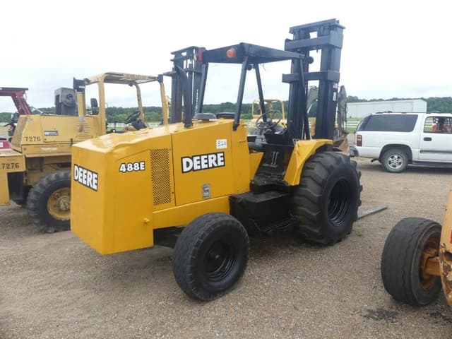 Image of John Deere 488E equipment image 2