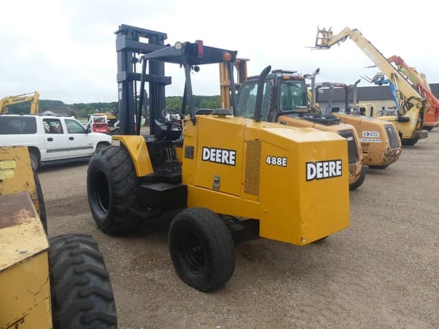 Image of John Deere 488E equipment image 3