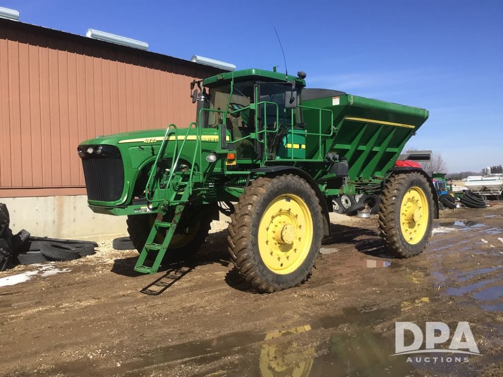 John Deere 4920 Equipment Image0