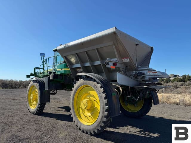 Image of John Deere 4930 equipment image 2